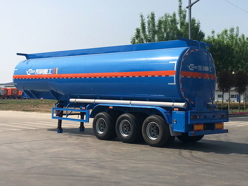 Oil tank